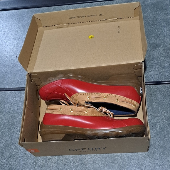 Sperry Rain Boots - Picture 6 of 8